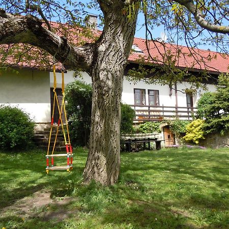 Ubytovani V Ceskem Raji Hotel Holin Ngoại thất bức ảnh
