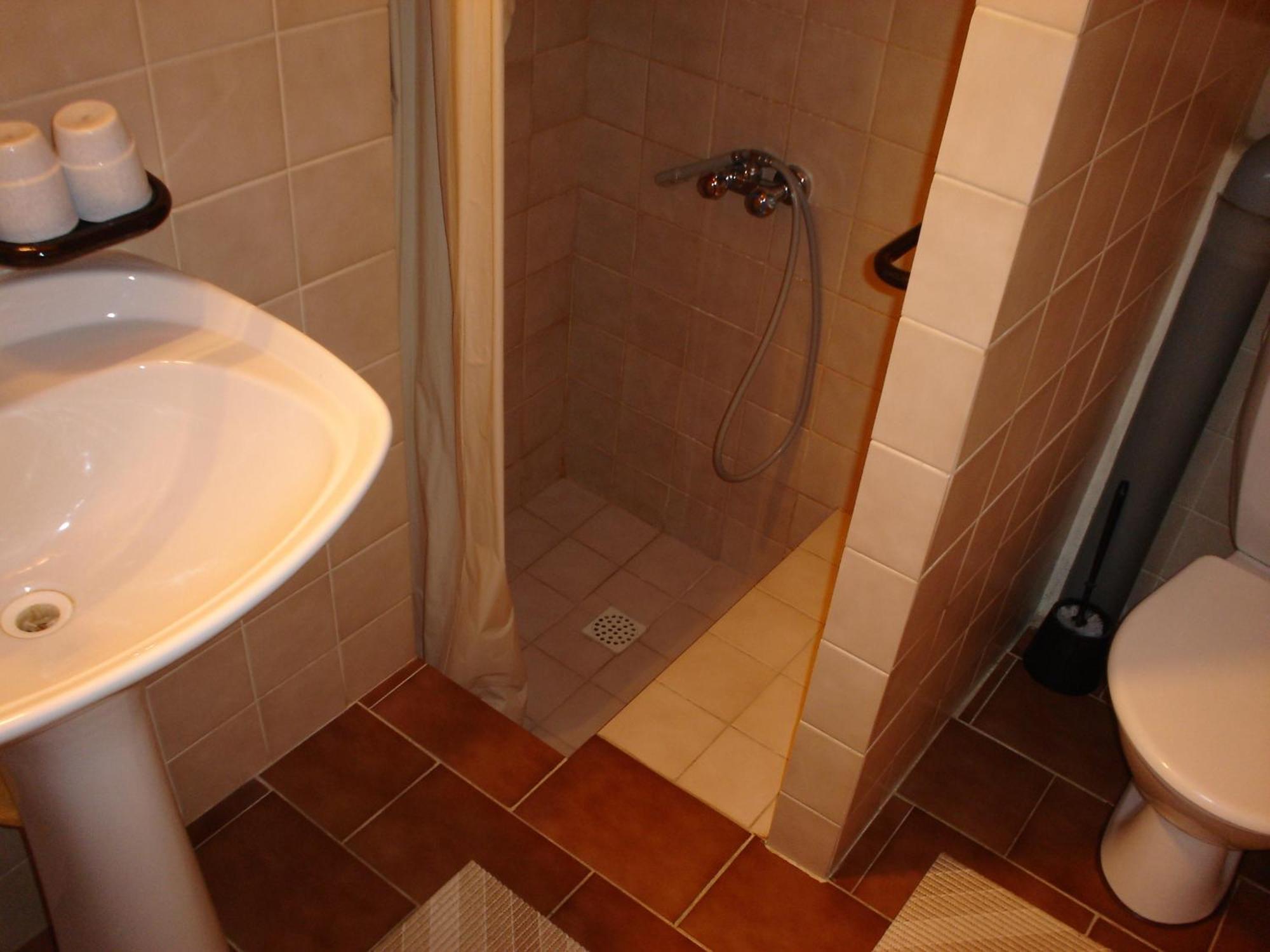 Ubytovani V Ceskem Raji Hotel Holin Ngoại thất bức ảnh