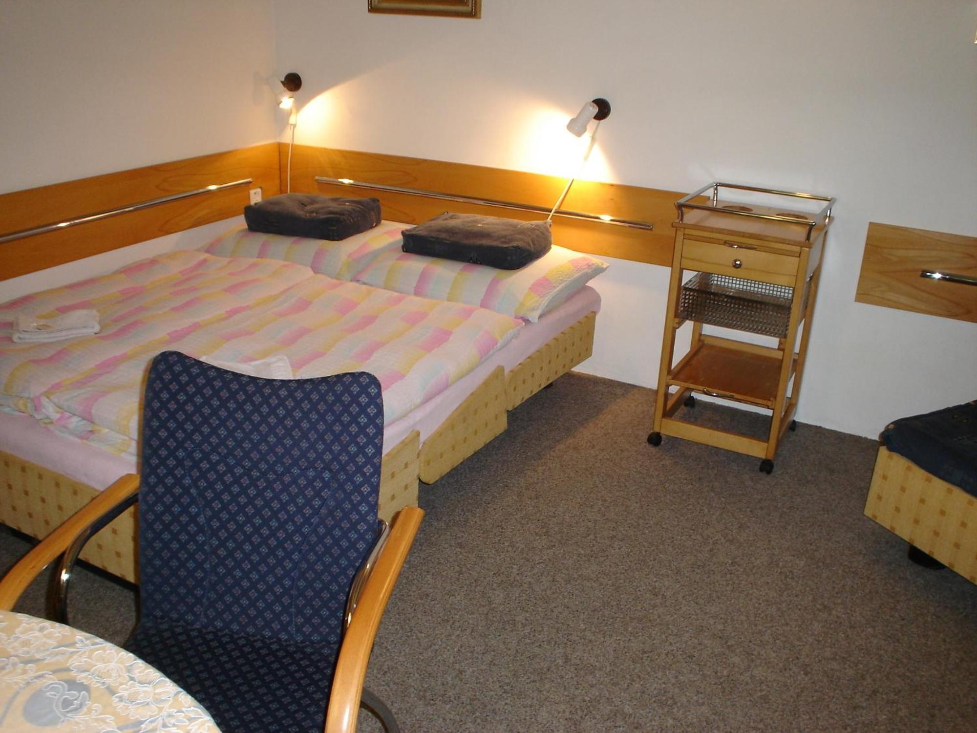 Ubytovani V Ceskem Raji Hotel Holin Ngoại thất bức ảnh